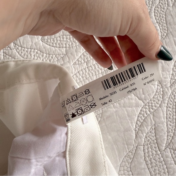 Massimo Dutti - Pleated Lightweight Loose Fit Lyocell Wide Leg Pants - White - Picture 9 of 15